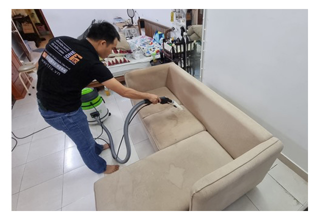 Dịch vụ giặt ghế sofa Quận 7 ǀ Thợ vệ sinh sofa chuyên nghiệp   